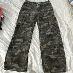 Camo Cargo Pants - Straight Leg